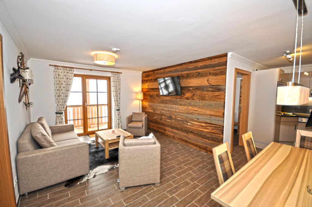 Appartementhaus Kristall Incl Joker Card By All In One Apartments Saalbach-Hinterglemm Rum bild